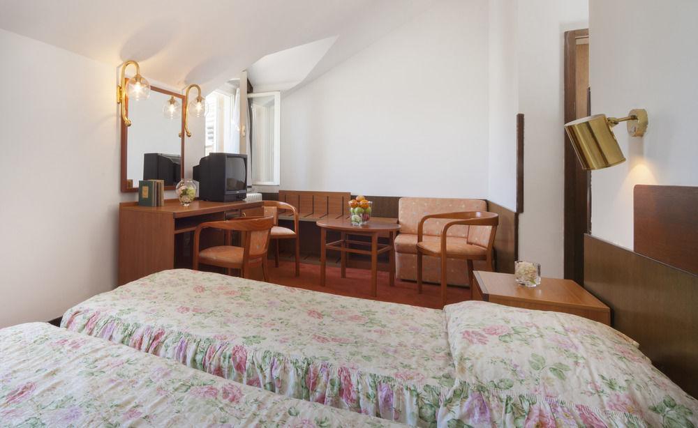 Hotel Lungomare Opatija - Liburnia Dış mekan fotoğraf